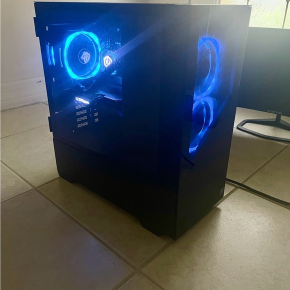 Gaming PC RTX 4060 - Picture 2 of 7